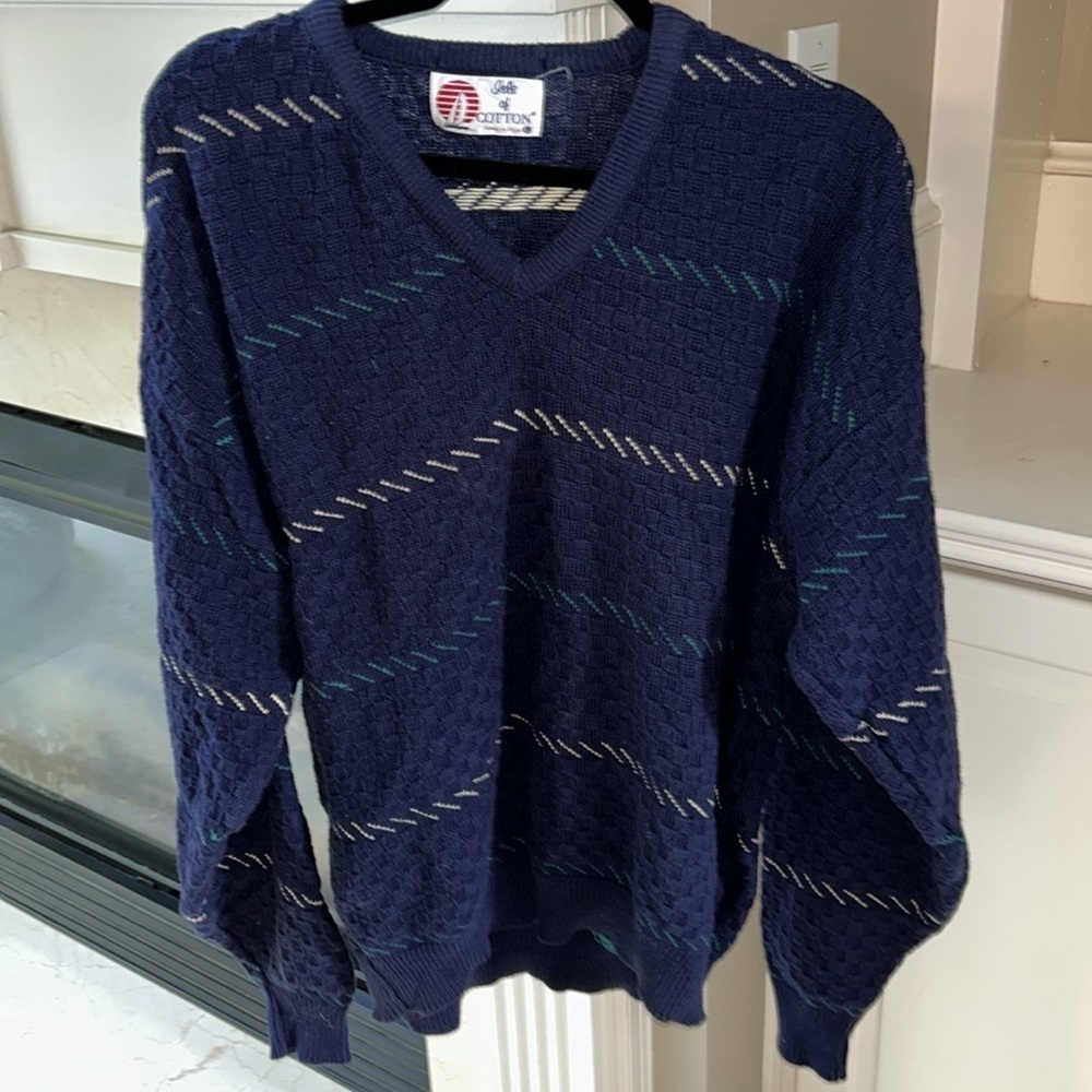 Isle of Cotton Men’s V Neck Navy Textured Sweater Size Large